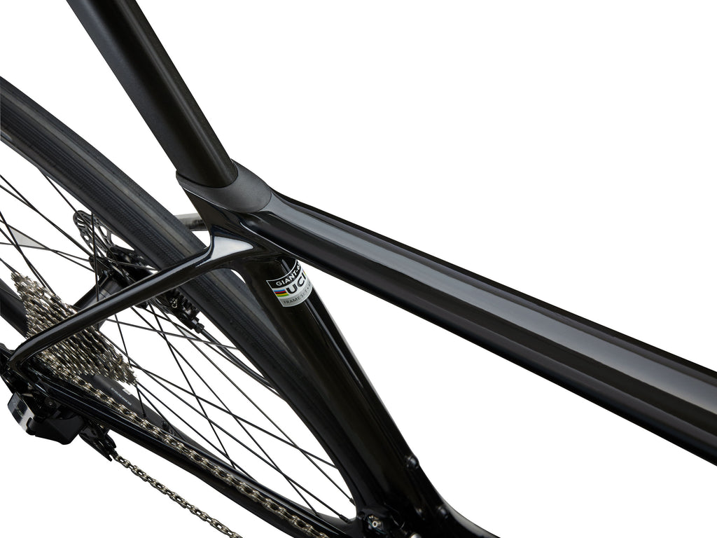 Road bike Giant TCR Advanced 2 KOM 28" Carbon (2025)