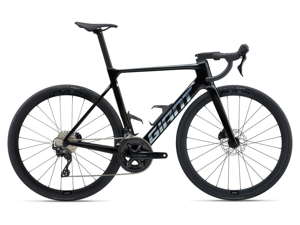 Road bike Giant Propel Advanced 2 28" Carbon (2025)