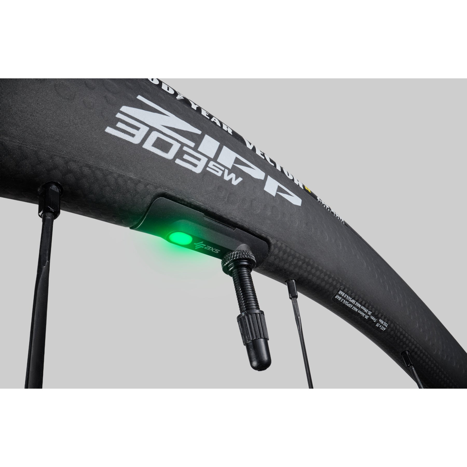 Rear wheel Zipp 303 SW 12x142 XDR carbon black (00.1918.734.001)