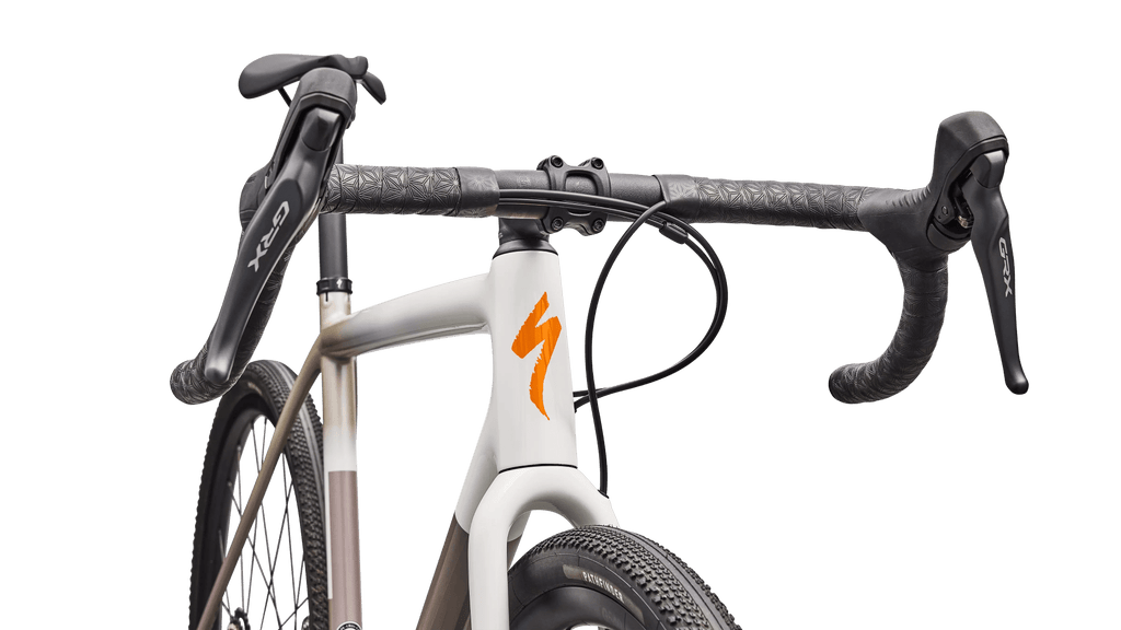 Gravel bicycle Specialized Crux Comp Shimano GRX Dune White/Sandstone Metallic/Desert Metallic/Orange Zest (2026)